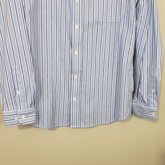 L.L. Bean Men’s Blue and White Striped Button-Down Shirt Size Medium - Picture 6 of 9